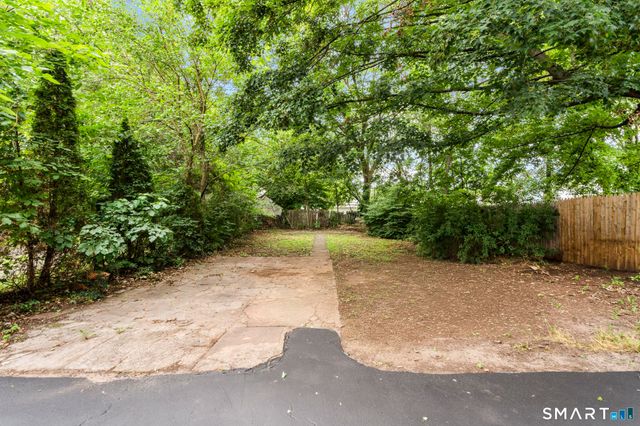48 Dudley Street, Hamden, CT 06517
