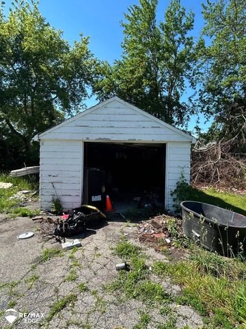 3326 Ruckle Street, Saginaw, MI 48601