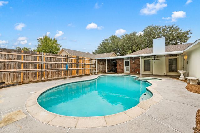 6605 Bluebonnet Drive, Rowlett, TX 75089