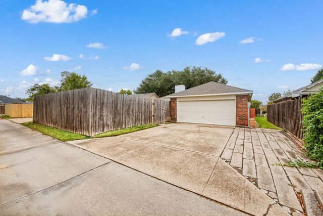 6605 Bluebonnet Drive, Rowlett, TX 75089
