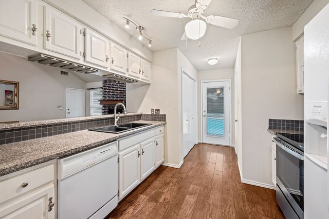 6605 Bluebonnet Drive, Rowlett, TX 75089