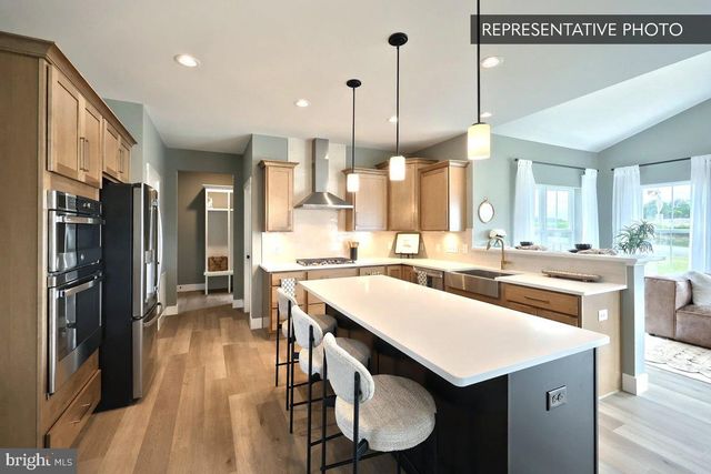 BEACON POINTE PLAN AT LOGAN MEADOWS, Dillsburg, PA 17019