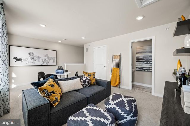 22 ANDERSON DR, Bridgeport, PA 19405