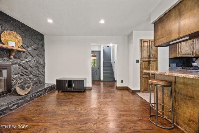 484 Hc Smith Drive, Oneida, TN 37841