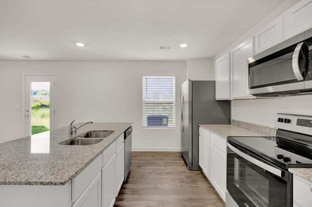 2128 Madison Lane Ne, Cleveland, TN 37323