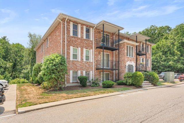 356 Neponset St D, Canton, MA 02021