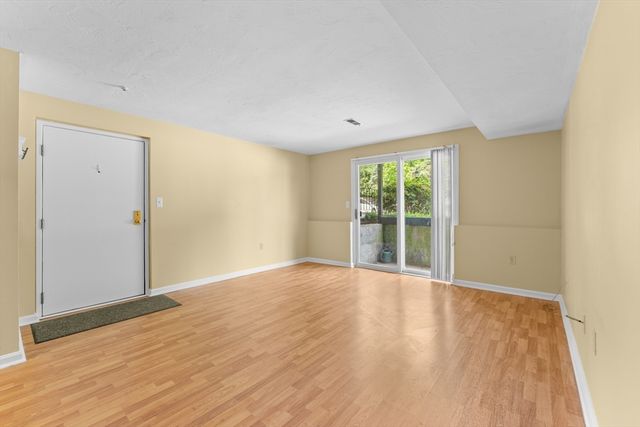 356 Neponset St D, Canton, MA 02021
