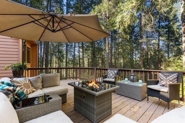 13011 Admiral Ln, Grass Valley, CA 95945