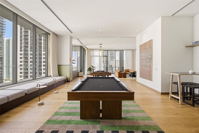 11 NE 6th St 1906, Miami, FL 33132