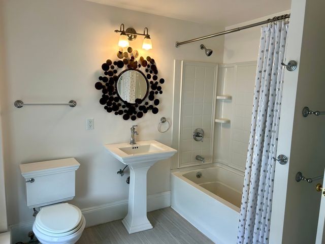 21 Great Rd 21, Acton, MA 01720