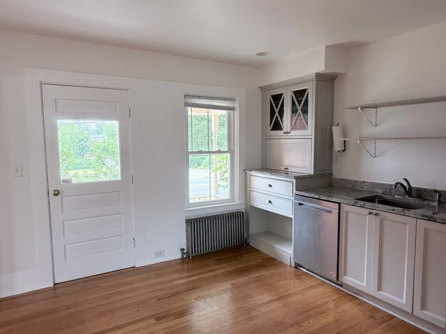 21 Great Rd 21, Acton, MA 01720