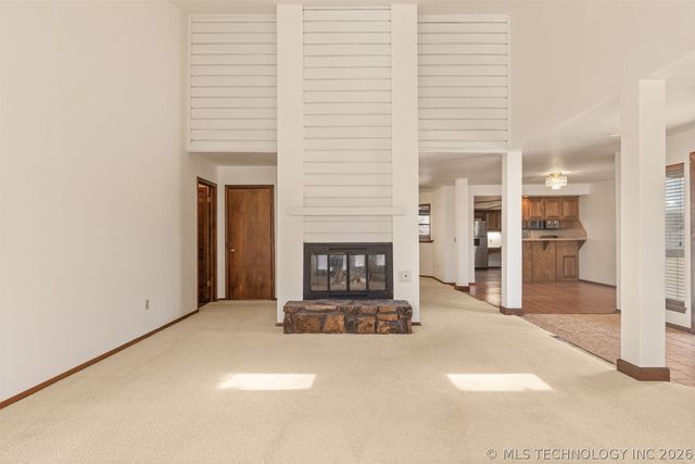 8718 S 72nd East Avenue, Tulsa, OK 74133