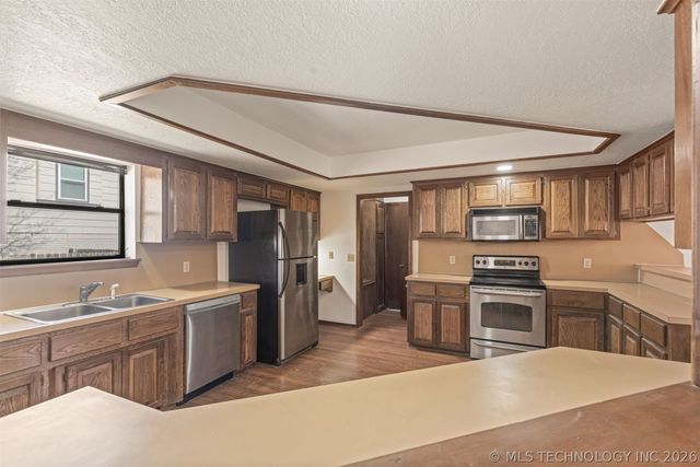 8718 S 72nd East Avenue, Tulsa, OK 74133