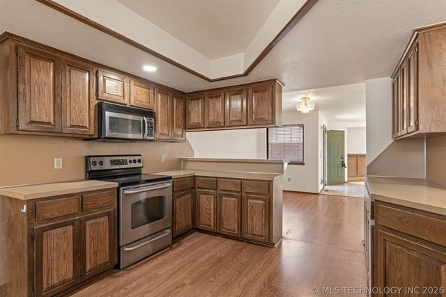 8718 S 72nd East Avenue, Tulsa, OK 74133