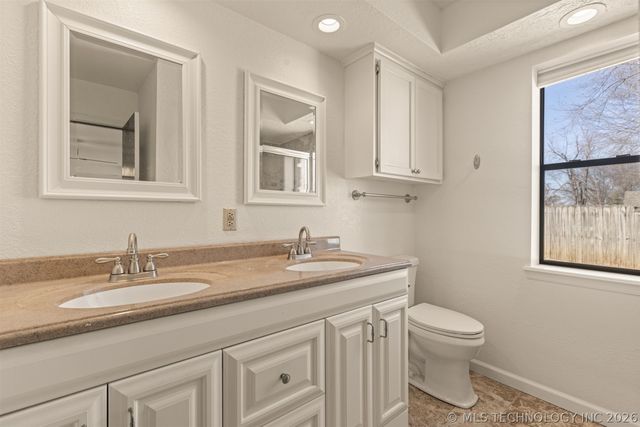 8718 S 72nd East Avenue, Tulsa, OK 74133