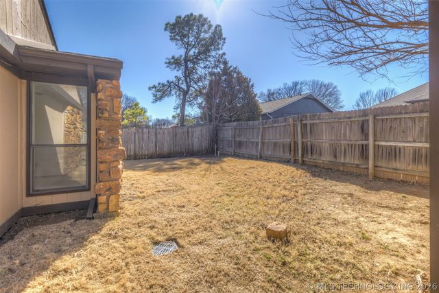 8718 S 72nd East Avenue, Tulsa, OK 74133