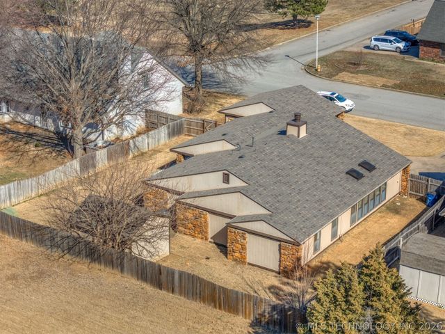 8718 S 72nd East Avenue, Tulsa, OK 74133