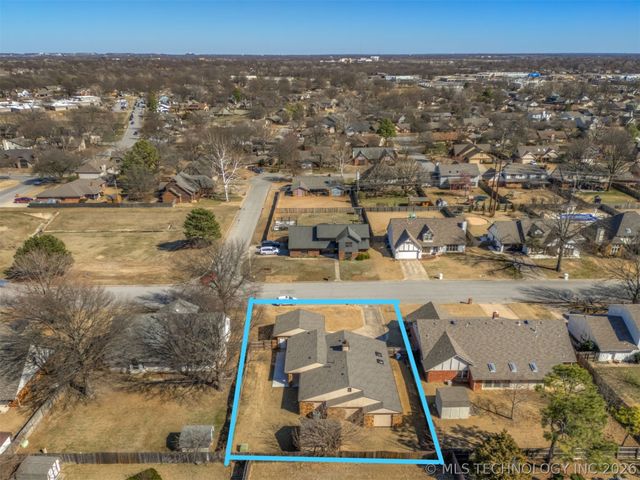 8718 S 72nd East Avenue, Tulsa, OK 74133