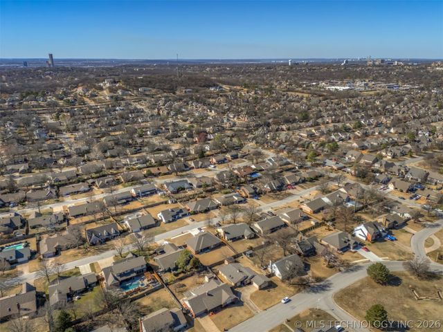 8718 S 72nd East Avenue, Tulsa, OK 74133