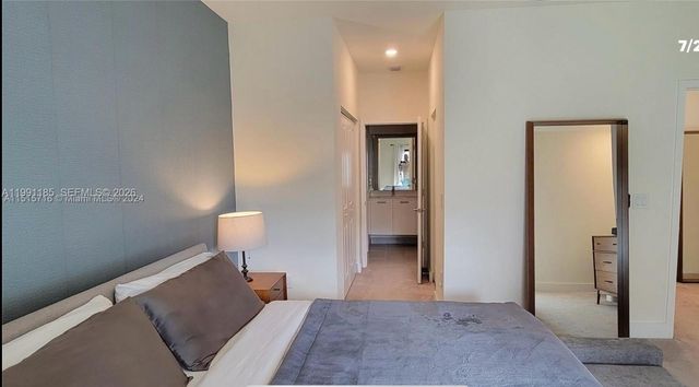 4675 NW 83rd Pkwy, Doral, FL 33166