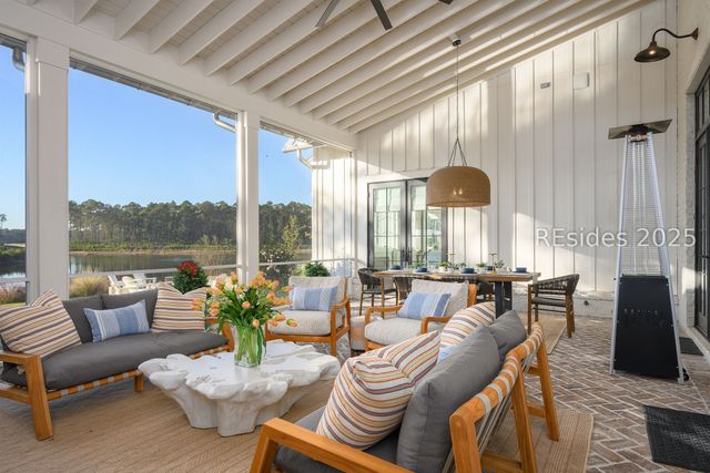 11 Lyonia St, Bluffton, SC 29910