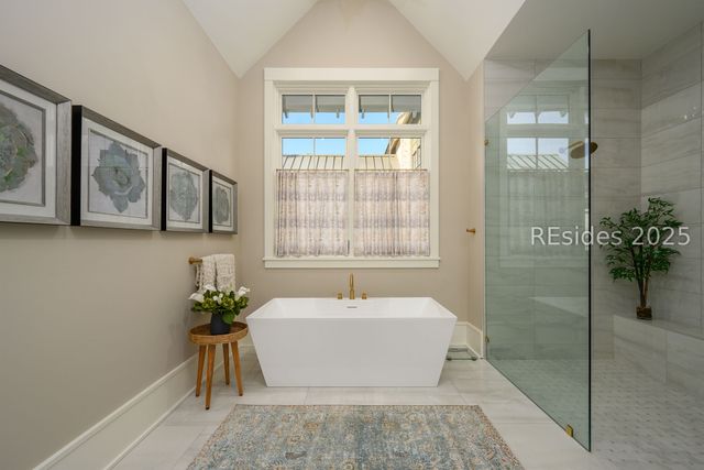 11 Lyonia St, Bluffton, SC 29910