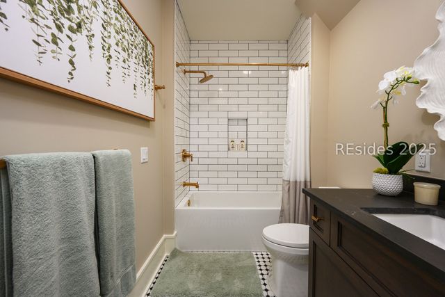 11 Lyonia St, Bluffton, SC 29910