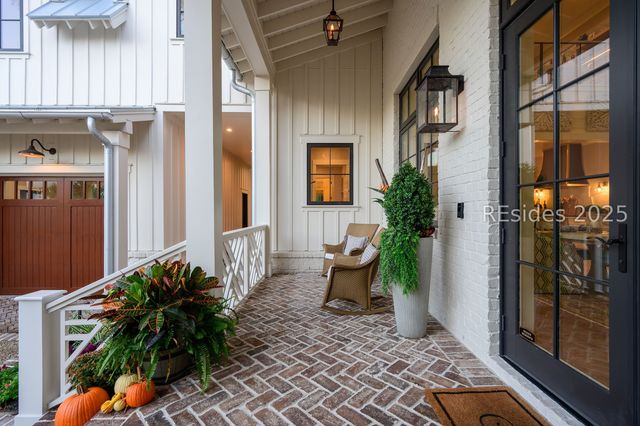 11 Lyonia St, Bluffton, SC 29910