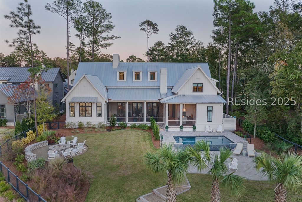 11 Lyonia St, Bluffton, SC 29910