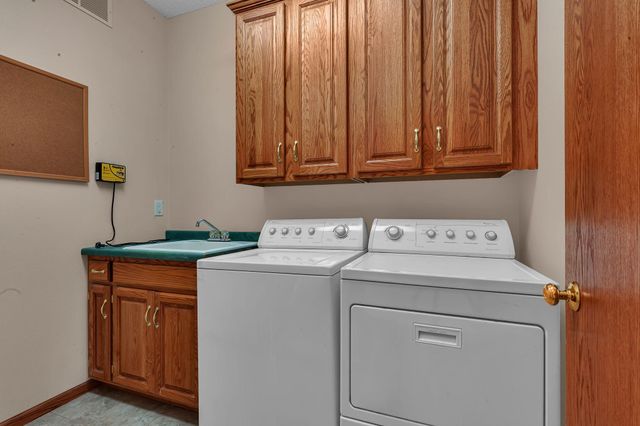 131 Goldfinch Lane, Clearwater, MN 55320