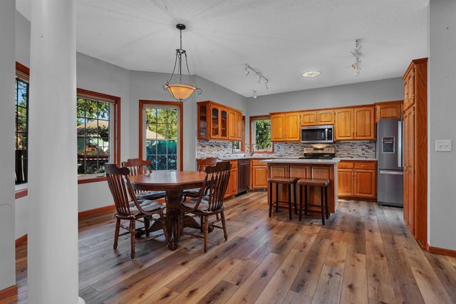 131 Goldfinch Lane, Clearwater, MN 55320