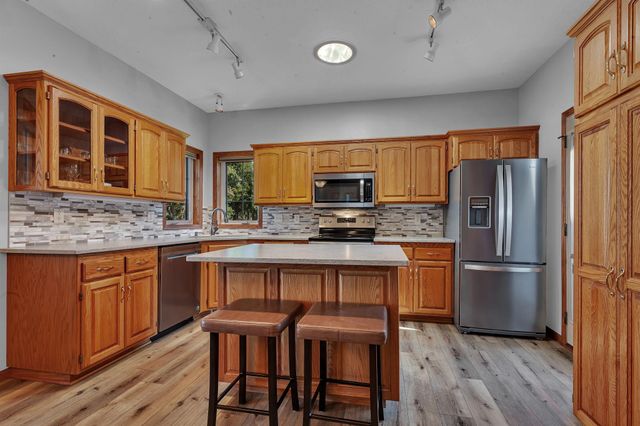 131 Goldfinch Lane, Clearwater, MN 55320