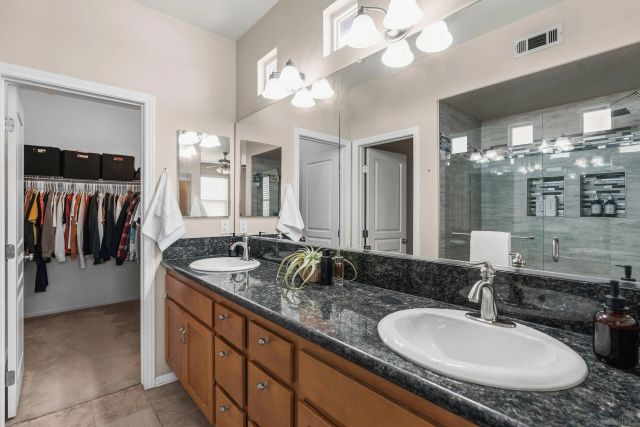 710 Paradise Way, National City, CA 91950