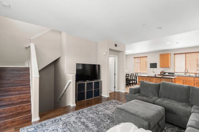 710 Paradise Way, National City, CA 91950