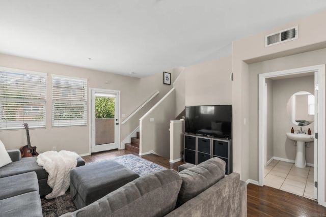 710 Paradise Way, National City, CA 91950