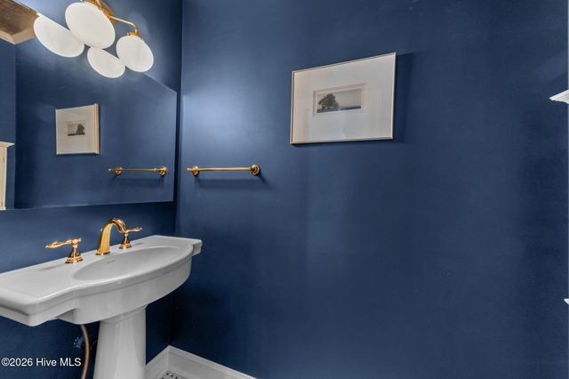 25 Mcleod Road, Pinehurst, NC 28374