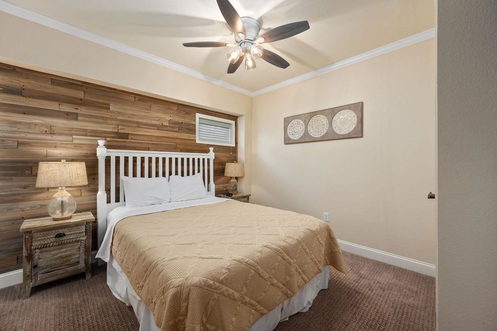 Image 19 of property listing at 815 S Virginia Dare Trail Unit 101, Kill Devil Hills, NC 27949