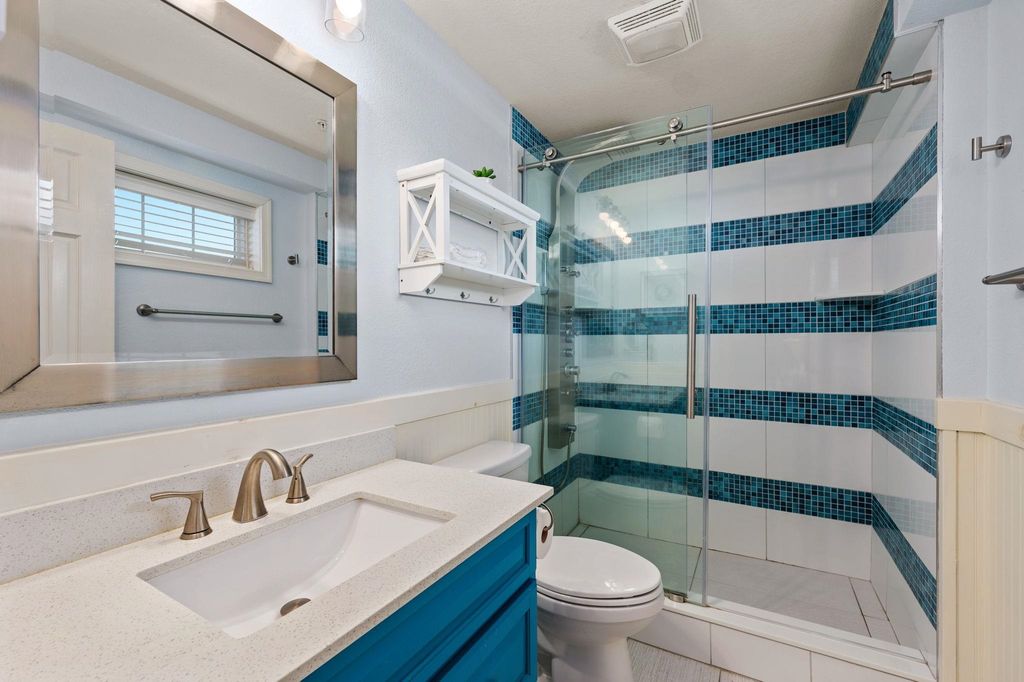 Image 24 of property listing at 815 S Virginia Dare Trail Unit 101, Kill Devil Hills, NC 27949