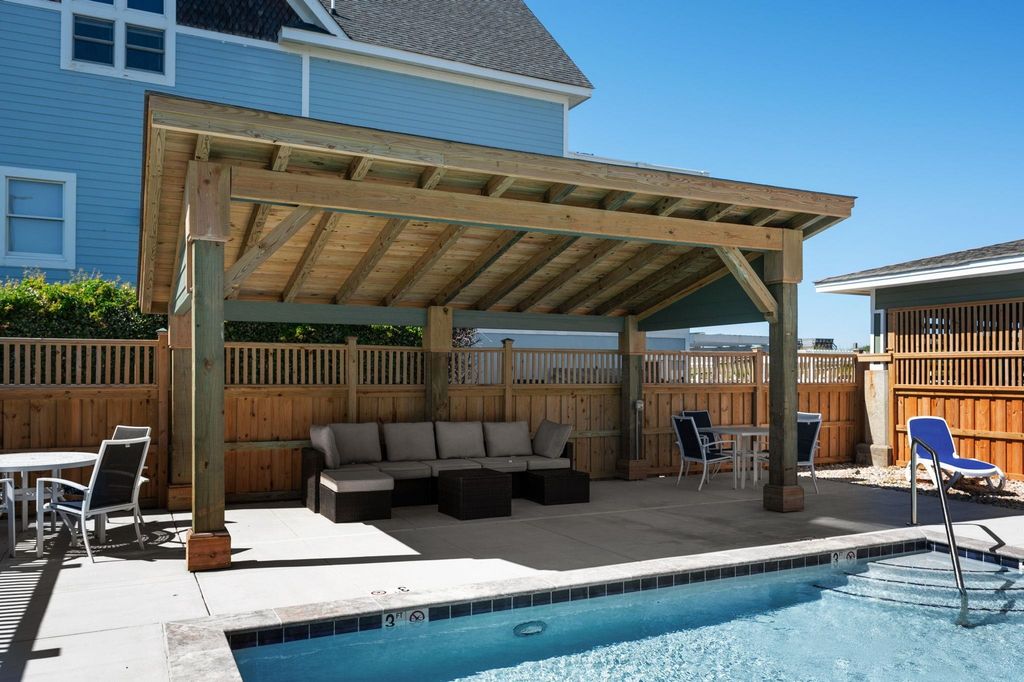 Image 31 of property listing at 815 S Virginia Dare Trail Unit 101, Kill Devil Hills, NC 27949