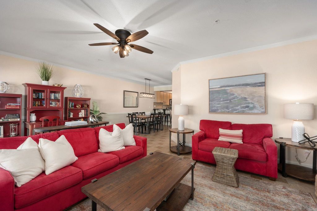 Image 7 of property listing at 815 S Virginia Dare Trail Unit 101, Kill Devil Hills, NC 27949