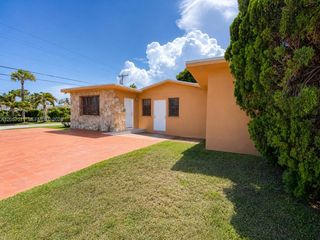 10200 SW 171st St B, Miami, FL 33157