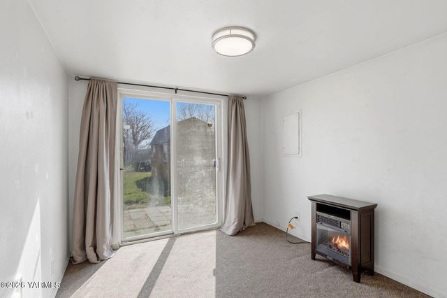 3012 Butterfield Rd, Yakima, WA 98901