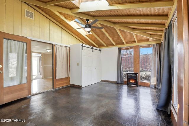 3012 Butterfield Rd, Yakima, WA 98901