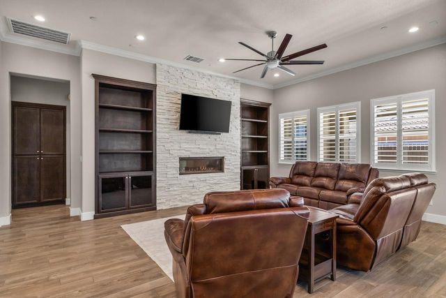 2505 Chrysler Ave, Manteca, CA 95337