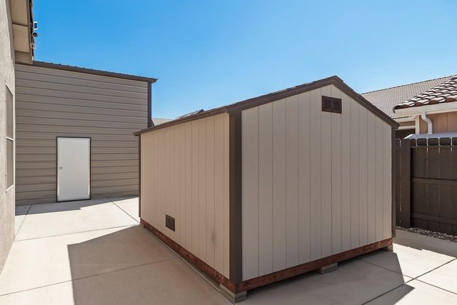 2505 Chrysler Ave, Manteca, CA 95337