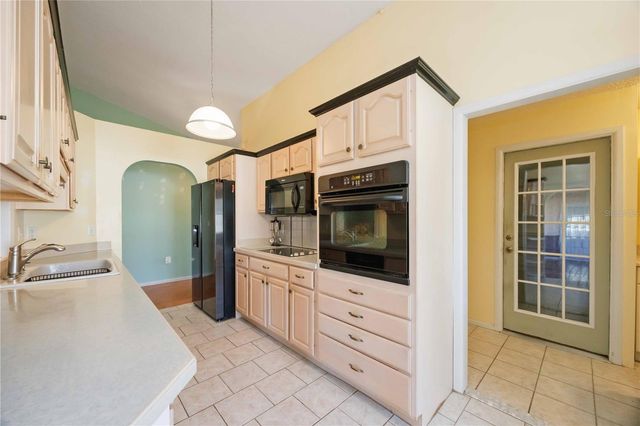 4101 37TH STREET COURT W, Bradenton, FL 34205