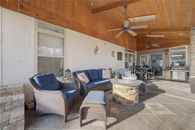 5 Daviot Lane, Bella Vista, AR 72715