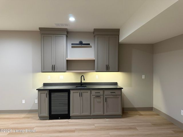 2705 Adenmore Ct, Prospect, KY 40059