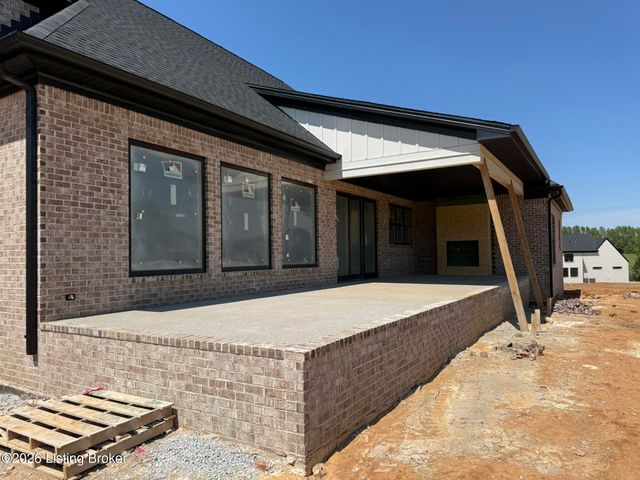 2705 Adenmore Ct, Prospect, KY 40059