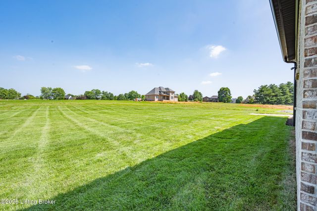 2705 Adenmore Ct, Prospect, KY 40059